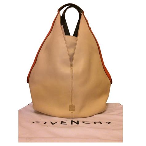 Givenchy Tinhan 